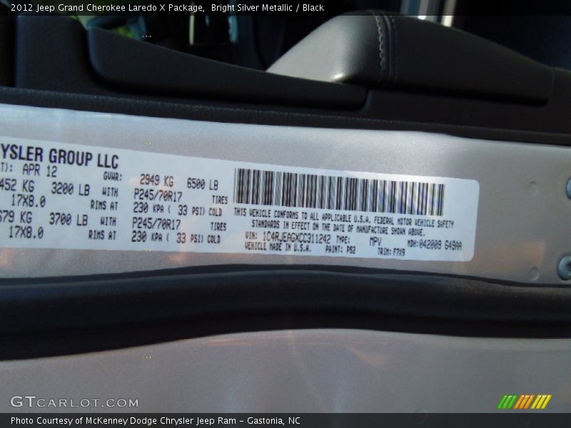 Bright Silver Metallic / Black 2012 Jeep Grand Cherokee Laredo X Package