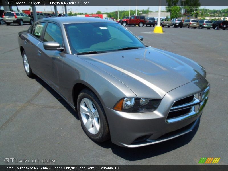 Front 3/4 View of 2012 Charger SE