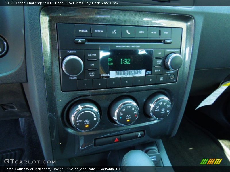 Bright Silver Metallic / Dark Slate Gray 2012 Dodge Challenger SXT