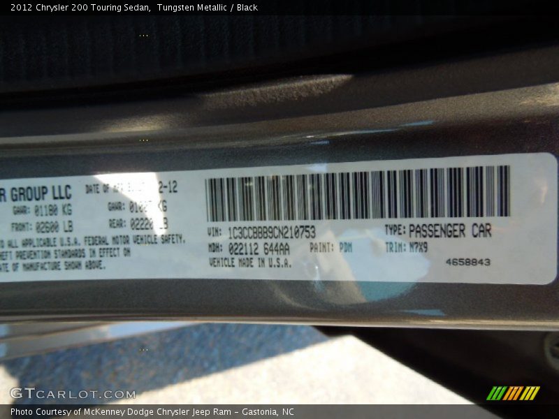 Tungsten Metallic / Black 2012 Chrysler 200 Touring Sedan