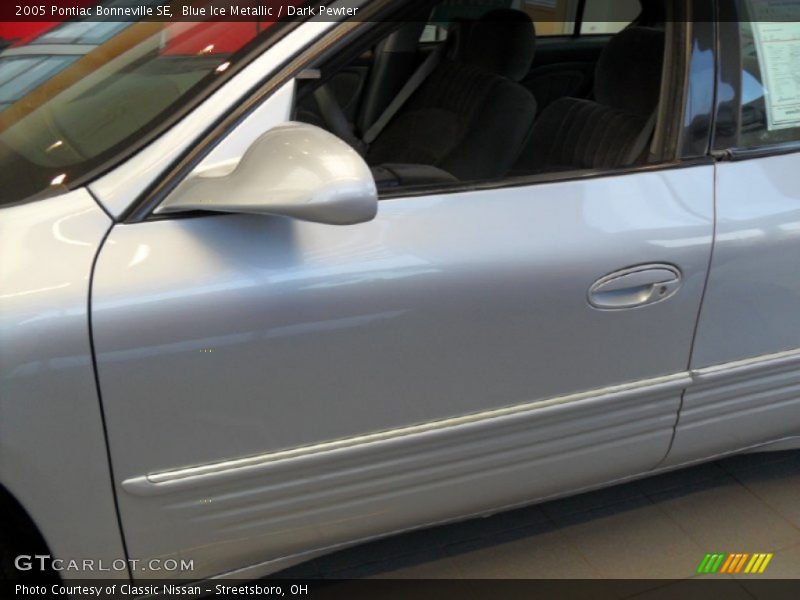 Blue Ice Metallic / Dark Pewter 2005 Pontiac Bonneville SE