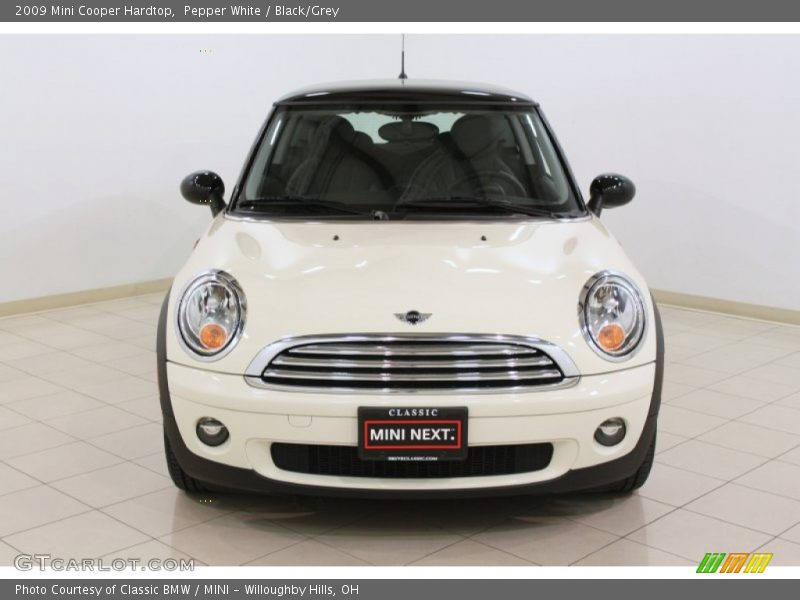 Pepper White / Black/Grey 2009 Mini Cooper Hardtop