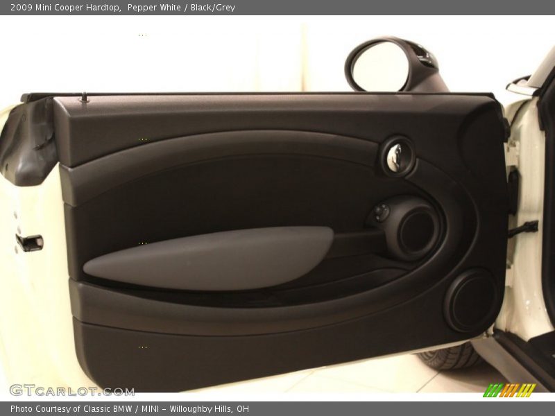 Pepper White / Black/Grey 2009 Mini Cooper Hardtop