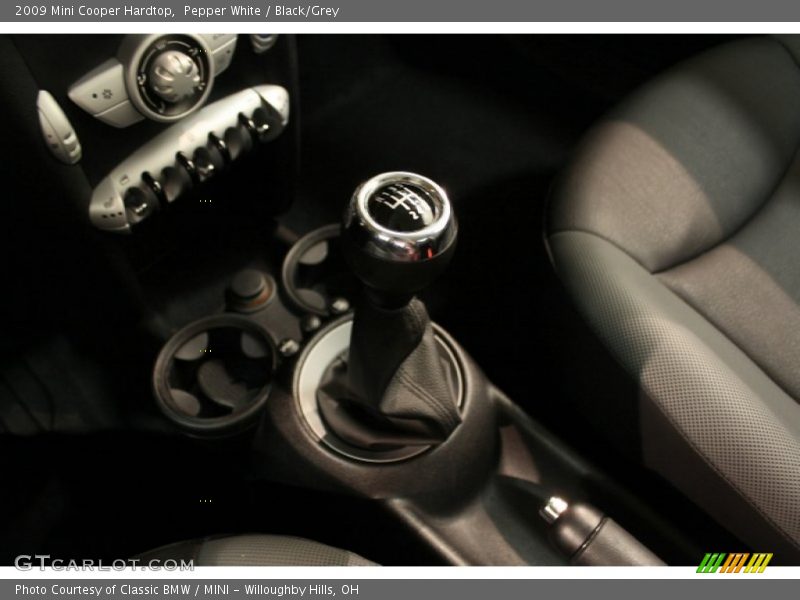 Pepper White / Black/Grey 2009 Mini Cooper Hardtop