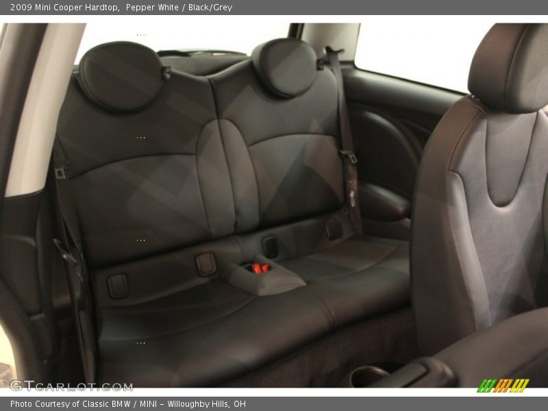 Pepper White / Black/Grey 2009 Mini Cooper Hardtop
