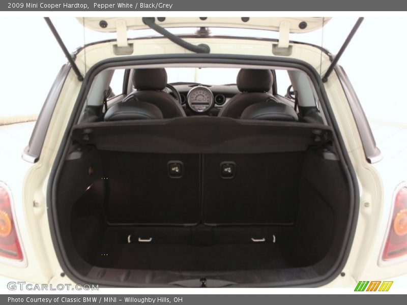 Pepper White / Black/Grey 2009 Mini Cooper Hardtop
