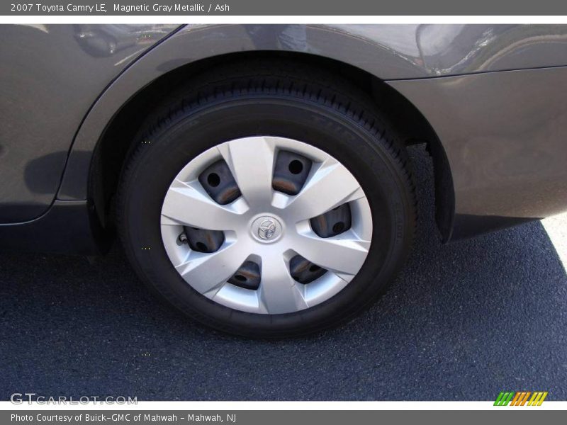 Magnetic Gray Metallic / Ash 2007 Toyota Camry LE