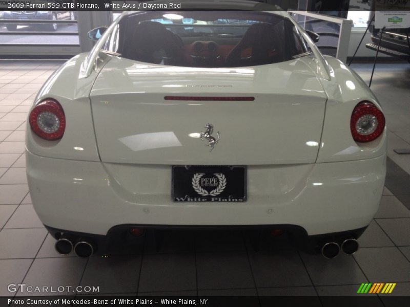 White Avus / Daytona Red 2009 Ferrari 599 GTB Fiorano