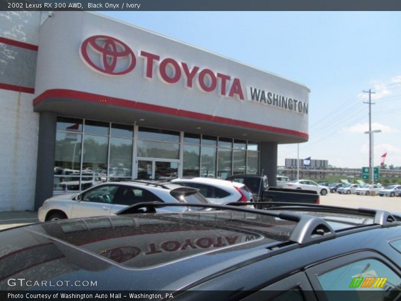 Black Onyx / Ivory 2002 Lexus RX 300 AWD