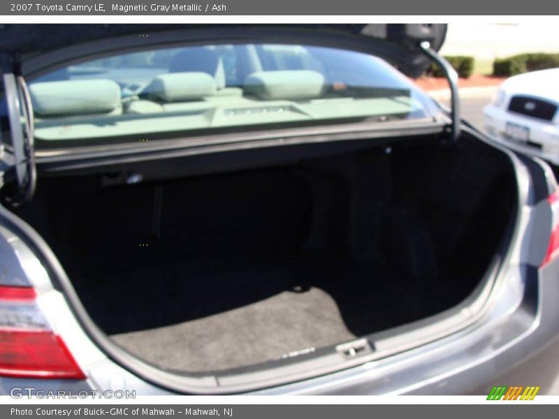 Magnetic Gray Metallic / Ash 2007 Toyota Camry LE
