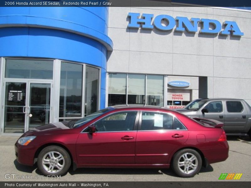 Redondo Red Pearl / Gray 2006 Honda Accord SE Sedan