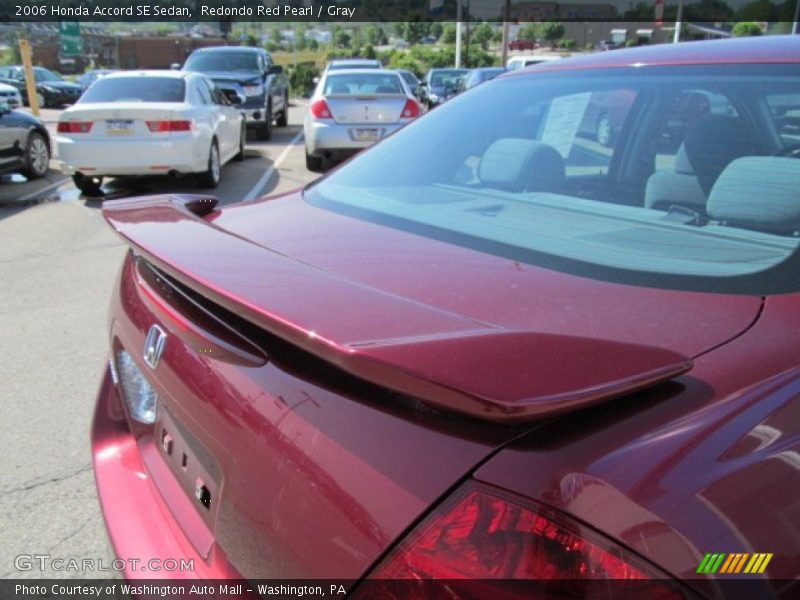 Redondo Red Pearl / Gray 2006 Honda Accord SE Sedan