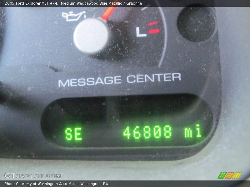 Medium Wedgewood Blue Metallic / Graphite 2005 Ford Explorer XLT 4x4