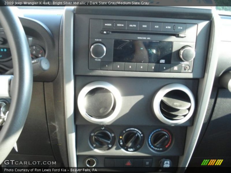 Bright Silver Metallic / Dark Slate Gray/Medium Slate Gray 2009 Jeep Wrangler X 4x4