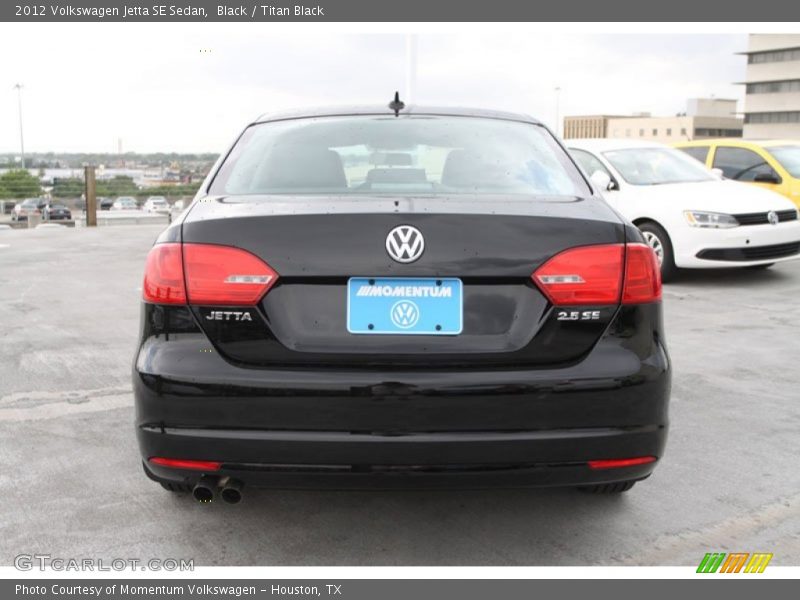 Black / Titan Black 2012 Volkswagen Jetta SE Sedan