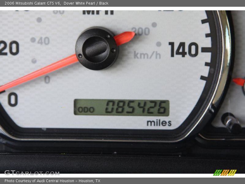 Dover White Pearl / Black 2006 Mitsubishi Galant GTS V6