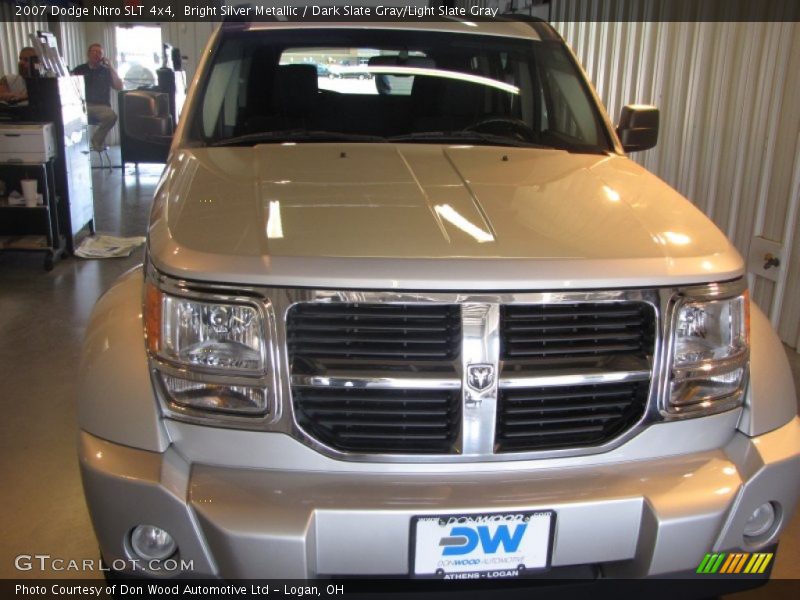 Bright Silver Metallic / Dark Slate Gray/Light Slate Gray 2007 Dodge Nitro SLT 4x4