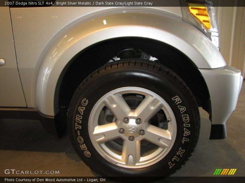 Bright Silver Metallic / Dark Slate Gray/Light Slate Gray 2007 Dodge Nitro SLT 4x4