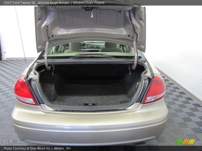 Arizona Beige Metallic / Medium/Dark Pebble 2007 Ford Taurus SE