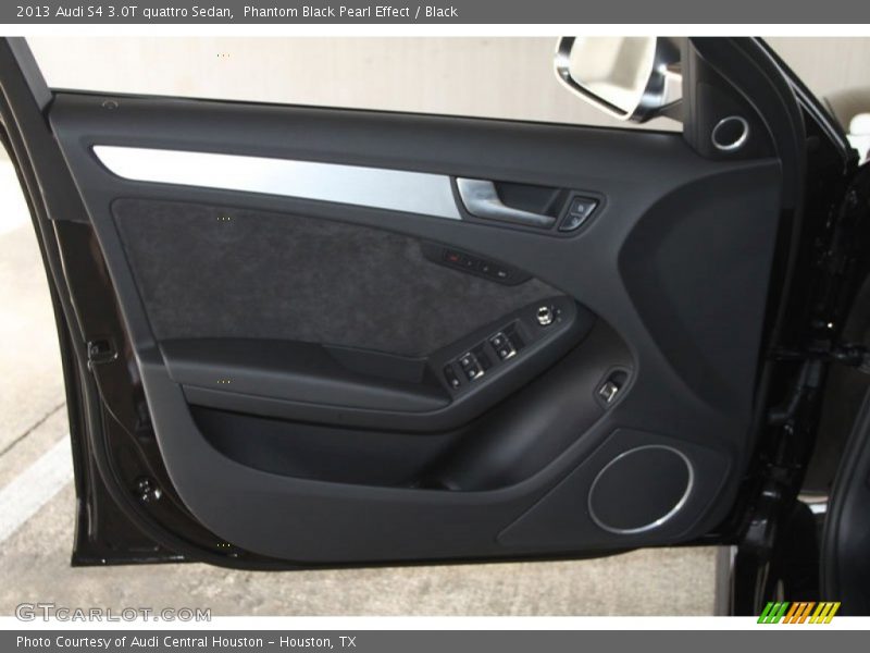 Door Panel of 2013 S4 3.0T quattro Sedan