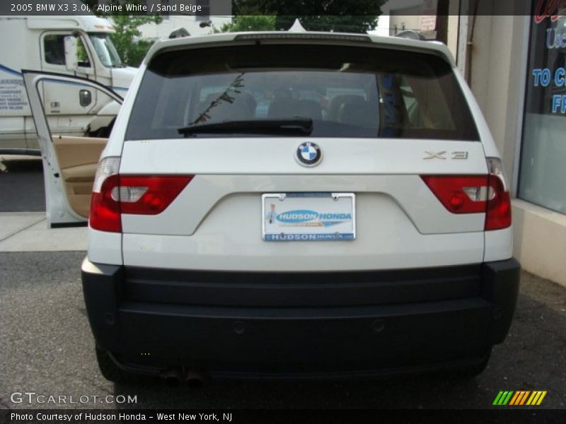 Alpine White / Sand Beige 2005 BMW X3 3.0i