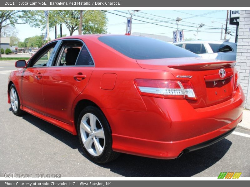 Barcelona Red Metallic / Dark Charcoal 2011 Toyota Camry SE