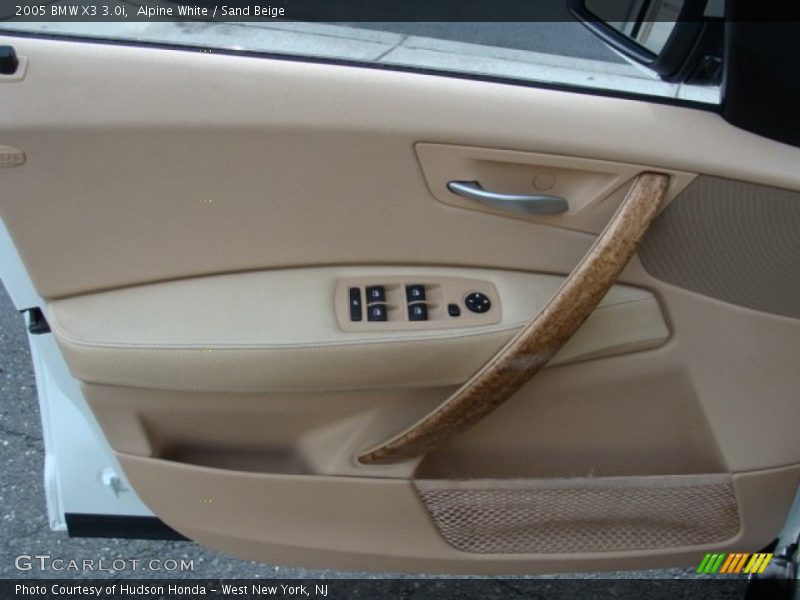 Alpine White / Sand Beige 2005 BMW X3 3.0i