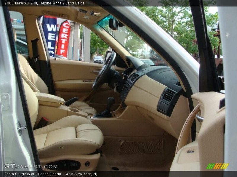 Alpine White / Sand Beige 2005 BMW X3 3.0i