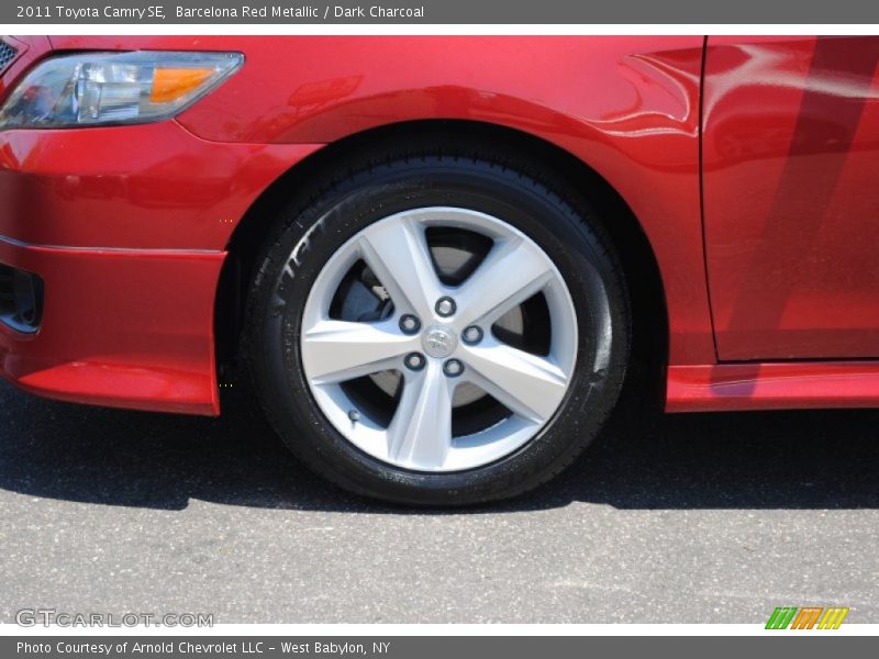 Barcelona Red Metallic / Dark Charcoal 2011 Toyota Camry SE