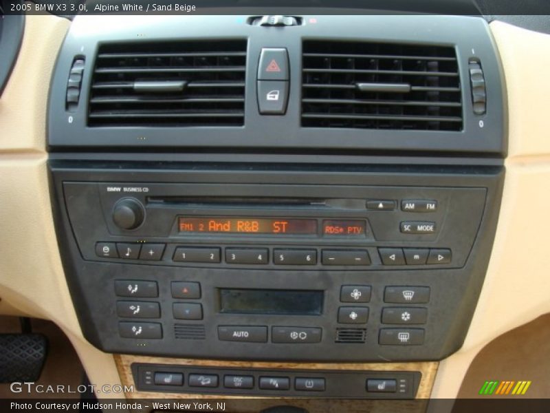 Alpine White / Sand Beige 2005 BMW X3 3.0i