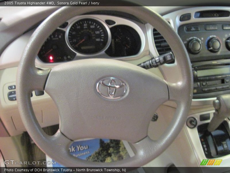 Sonora Gold Pearl / Ivory 2005 Toyota Highlander 4WD