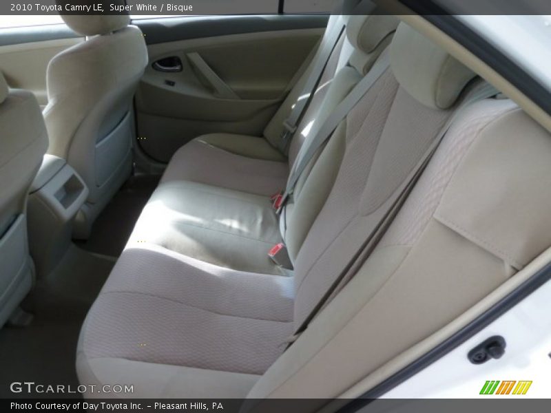 Super White / Bisque 2010 Toyota Camry LE