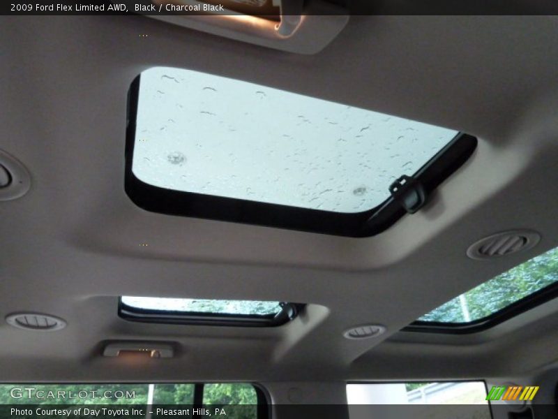 Black / Charcoal Black 2009 Ford Flex Limited AWD