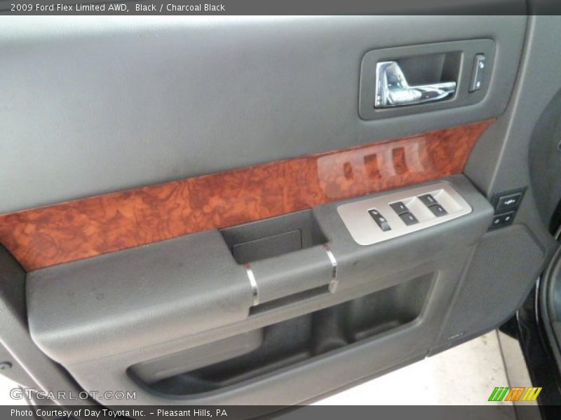 Black / Charcoal Black 2009 Ford Flex Limited AWD