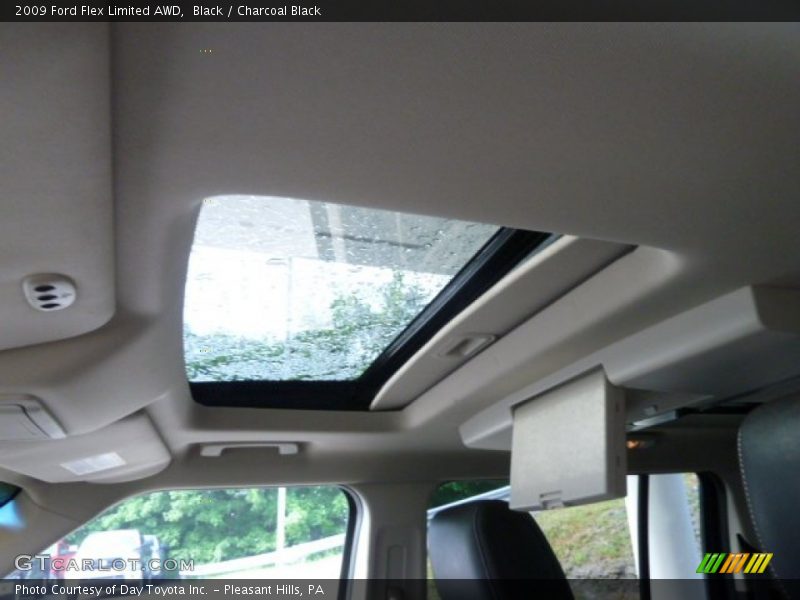 Black / Charcoal Black 2009 Ford Flex Limited AWD