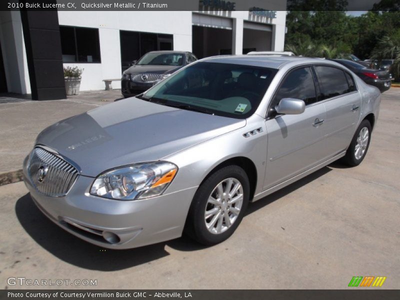 Front 3/4 View of 2010 Lucerne CX