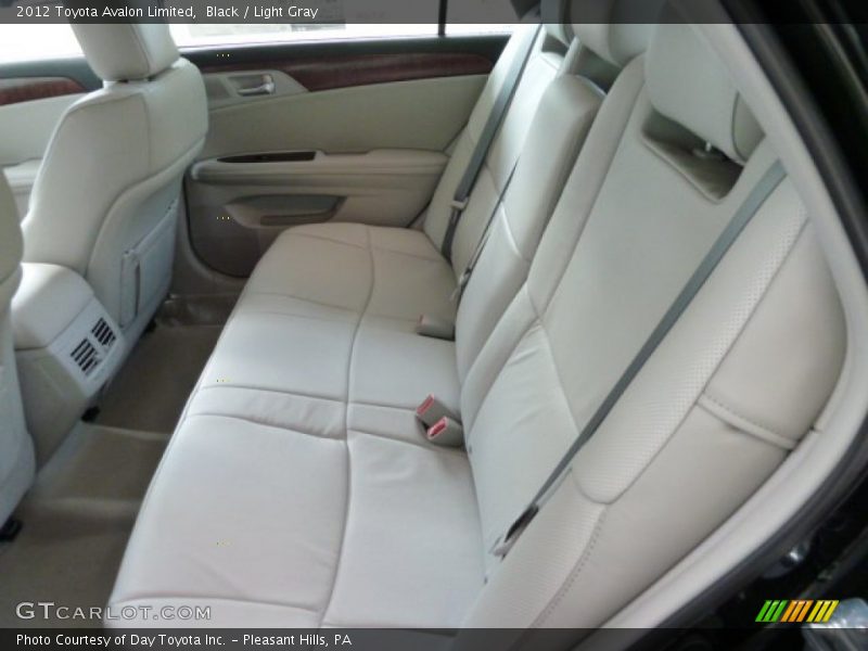 Black / Light Gray 2012 Toyota Avalon Limited