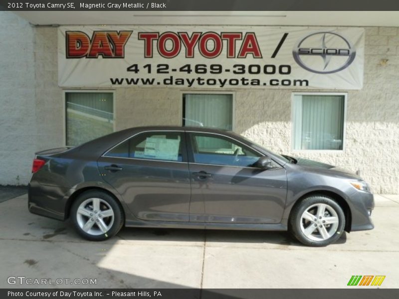 Magnetic Gray Metallic / Black 2012 Toyota Camry SE