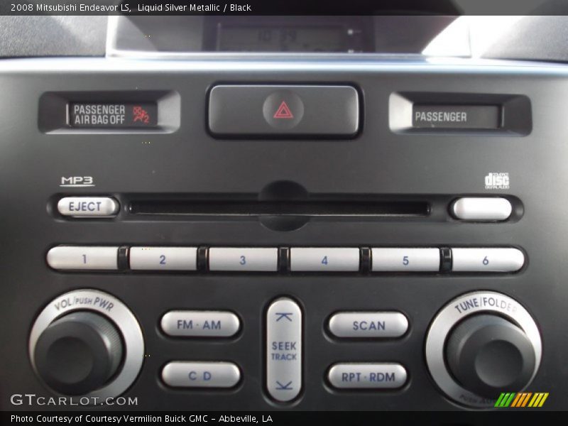 Liquid Silver Metallic / Black 2008 Mitsubishi Endeavor LS