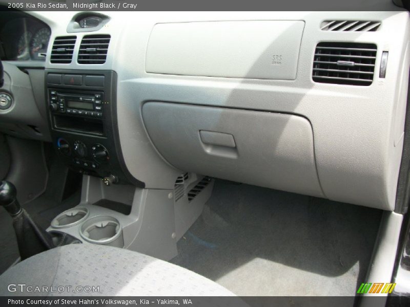 Midnight Black / Gray 2005 Kia Rio Sedan