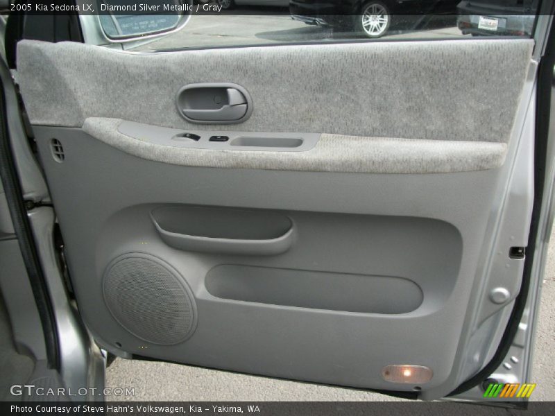 Diamond Silver Metallic / Gray 2005 Kia Sedona LX