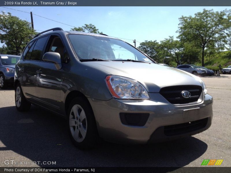 Titanium Gray / Beige 2009 Kia Rondo LX
