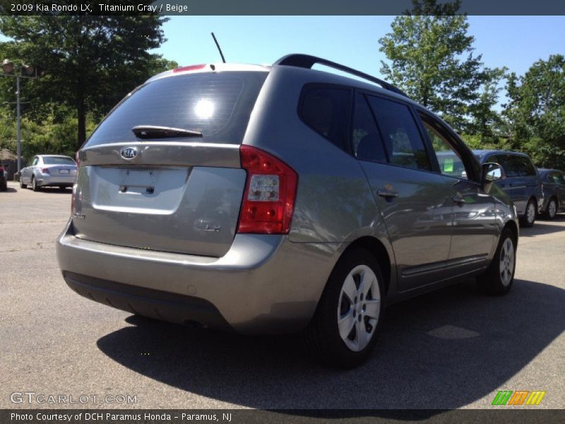 Titanium Gray / Beige 2009 Kia Rondo LX