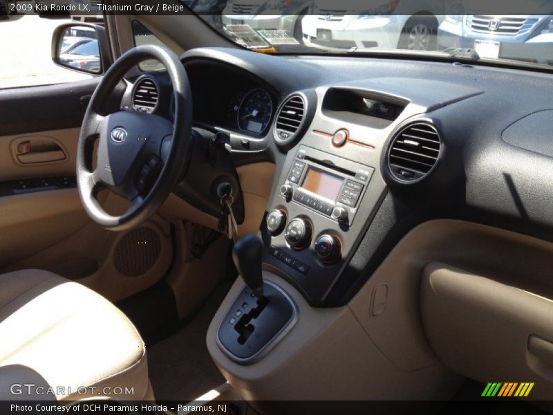 Titanium Gray / Beige 2009 Kia Rondo LX