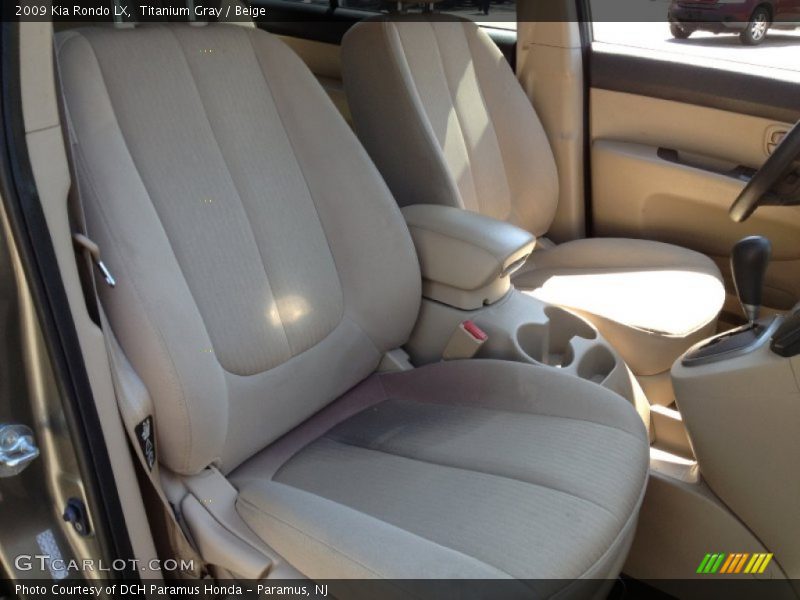 Titanium Gray / Beige 2009 Kia Rondo LX