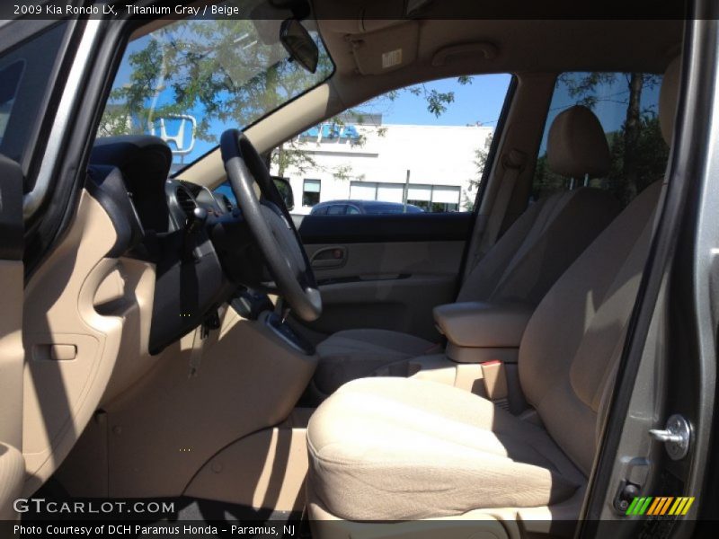 Titanium Gray / Beige 2009 Kia Rondo LX