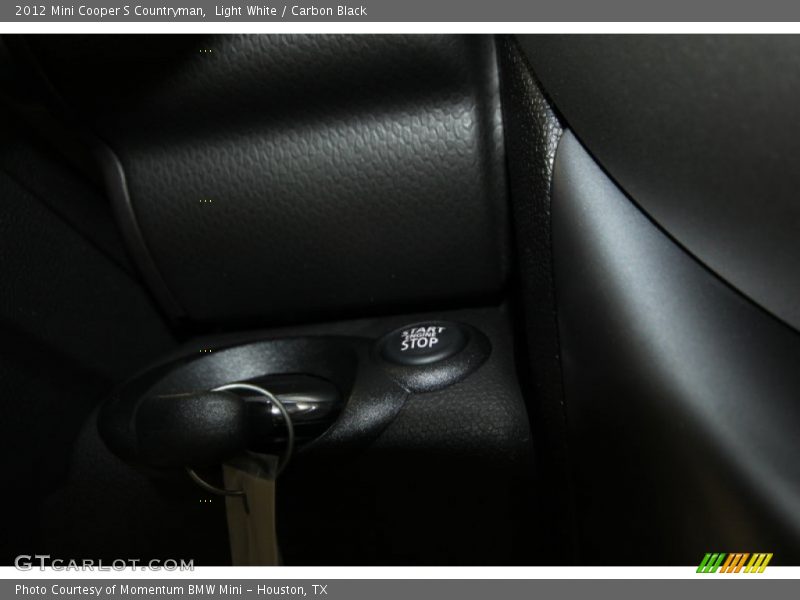 Light White / Carbon Black 2012 Mini Cooper S Countryman