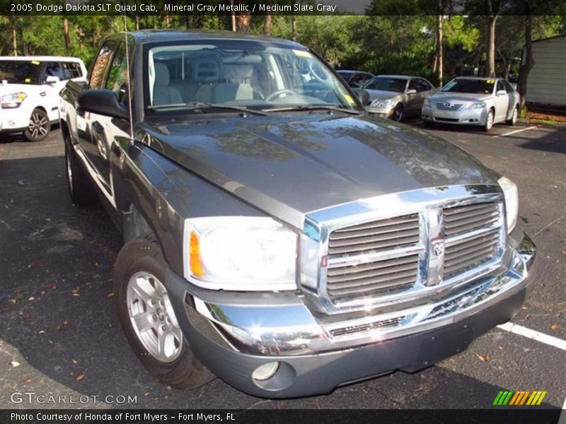 Mineral Gray Metallic / Medium Slate Gray 2005 Dodge Dakota SLT Quad Cab