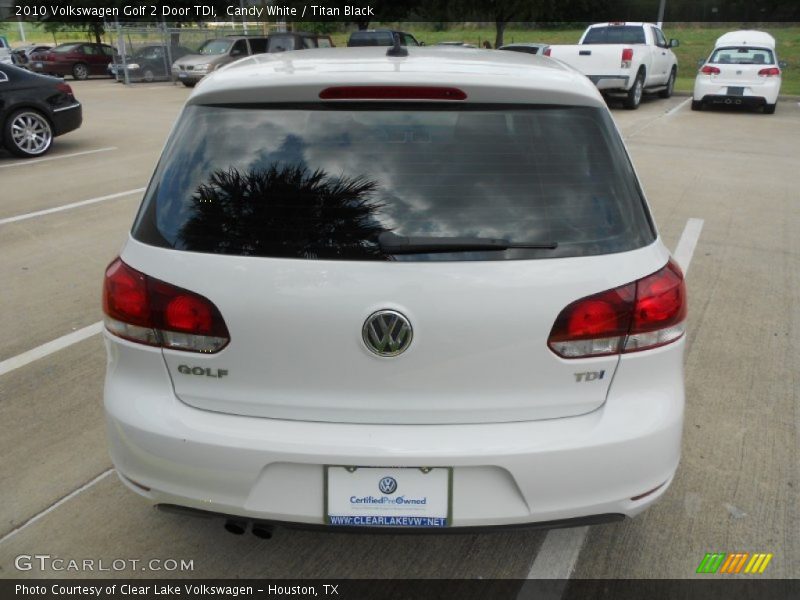 Candy White / Titan Black 2010 Volkswagen Golf 2 Door TDI