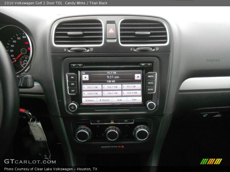 Candy White / Titan Black 2010 Volkswagen Golf 2 Door TDI